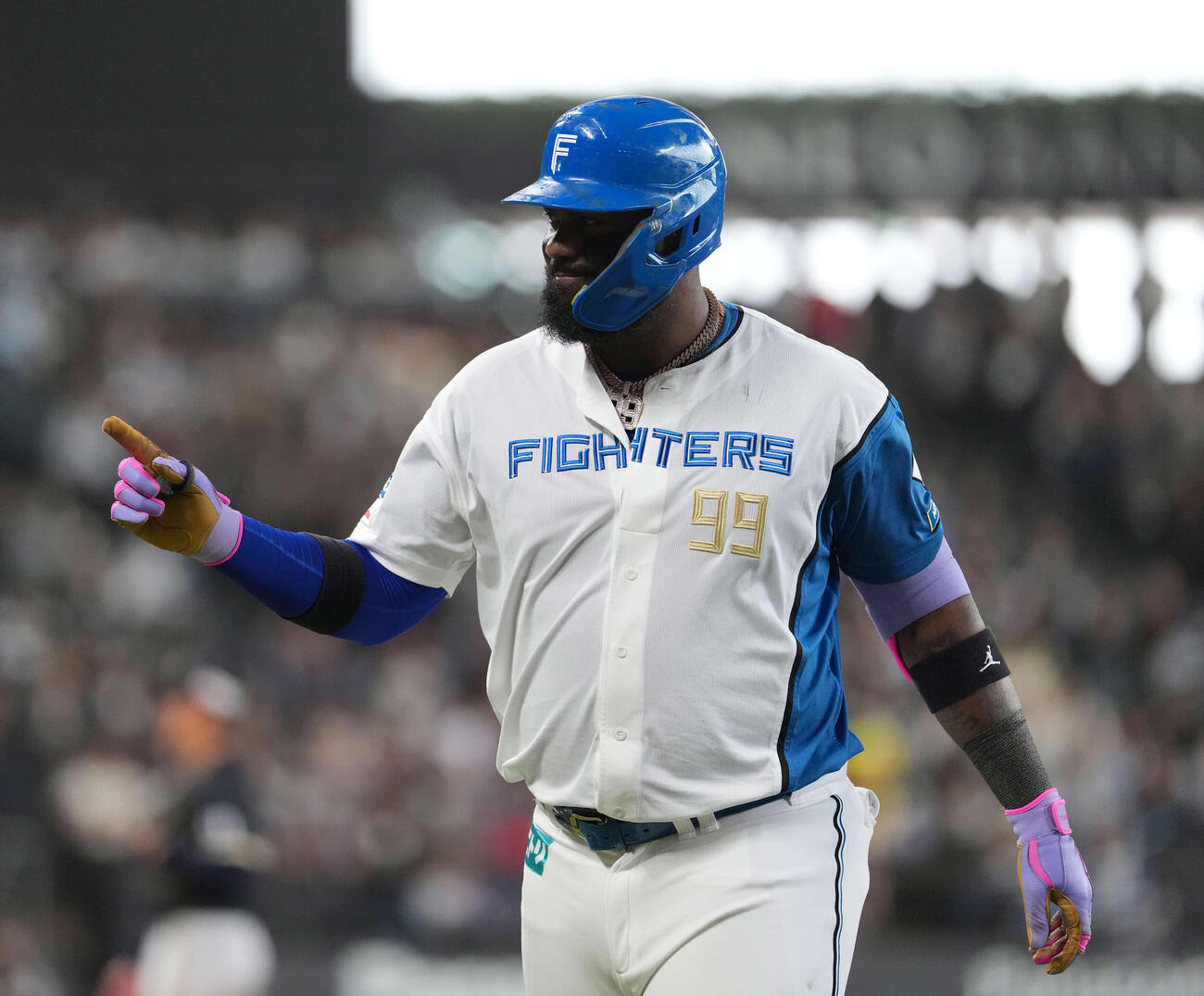 日本ハム対オリックス　8回に適時打を放つレイエス（撮影・井上学）