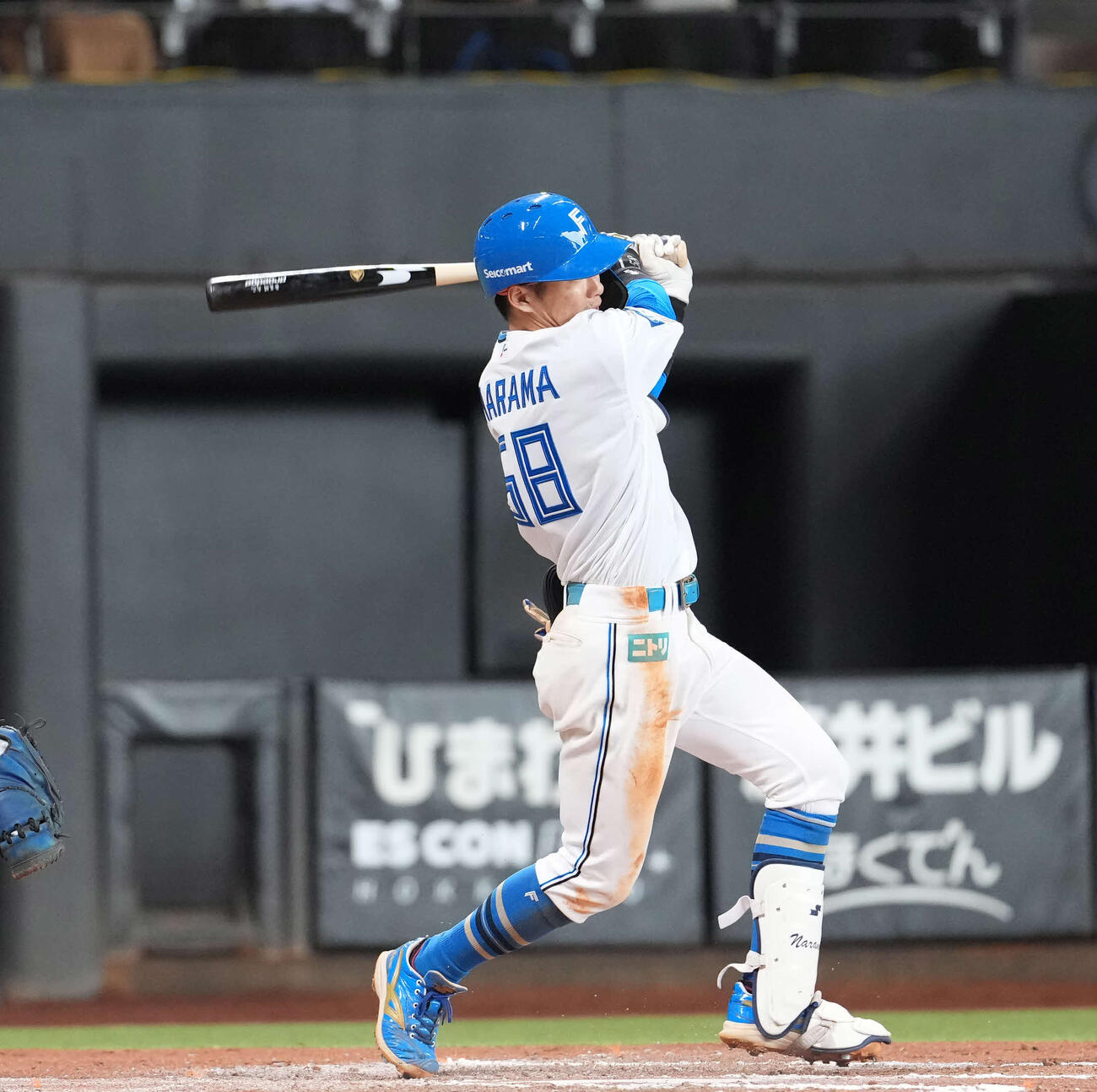 日本ハム対オリックス　6回、適時打を放つ奈良間（撮影・井上学）