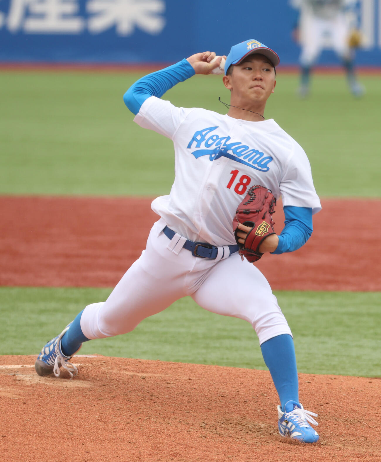 青学大対亜大　先発した青学大・鈴木（撮影・柴田隆二）