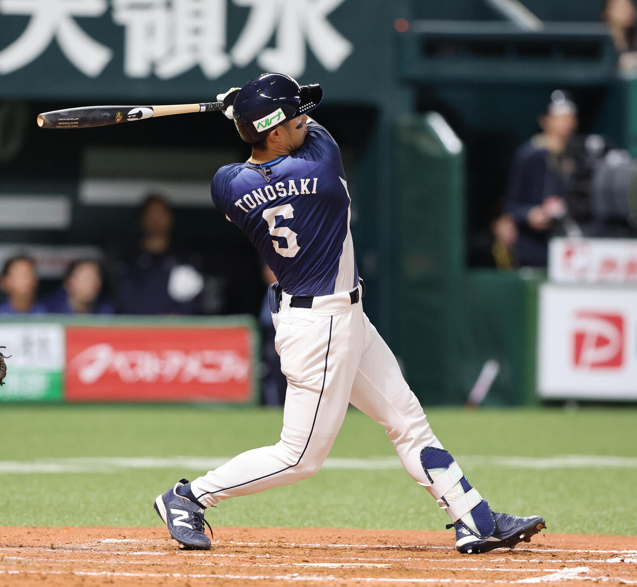 ソフトバンク対西武　4回表西武無死二塁、外崎は左越えに同点となる2点本塁打を放つ（撮影・梅根麻紀）