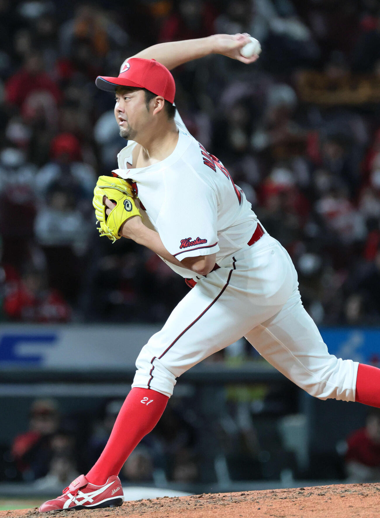 広島対巨人　9回表巨人、抑えで登場の中崎（撮影・加藤孝規）