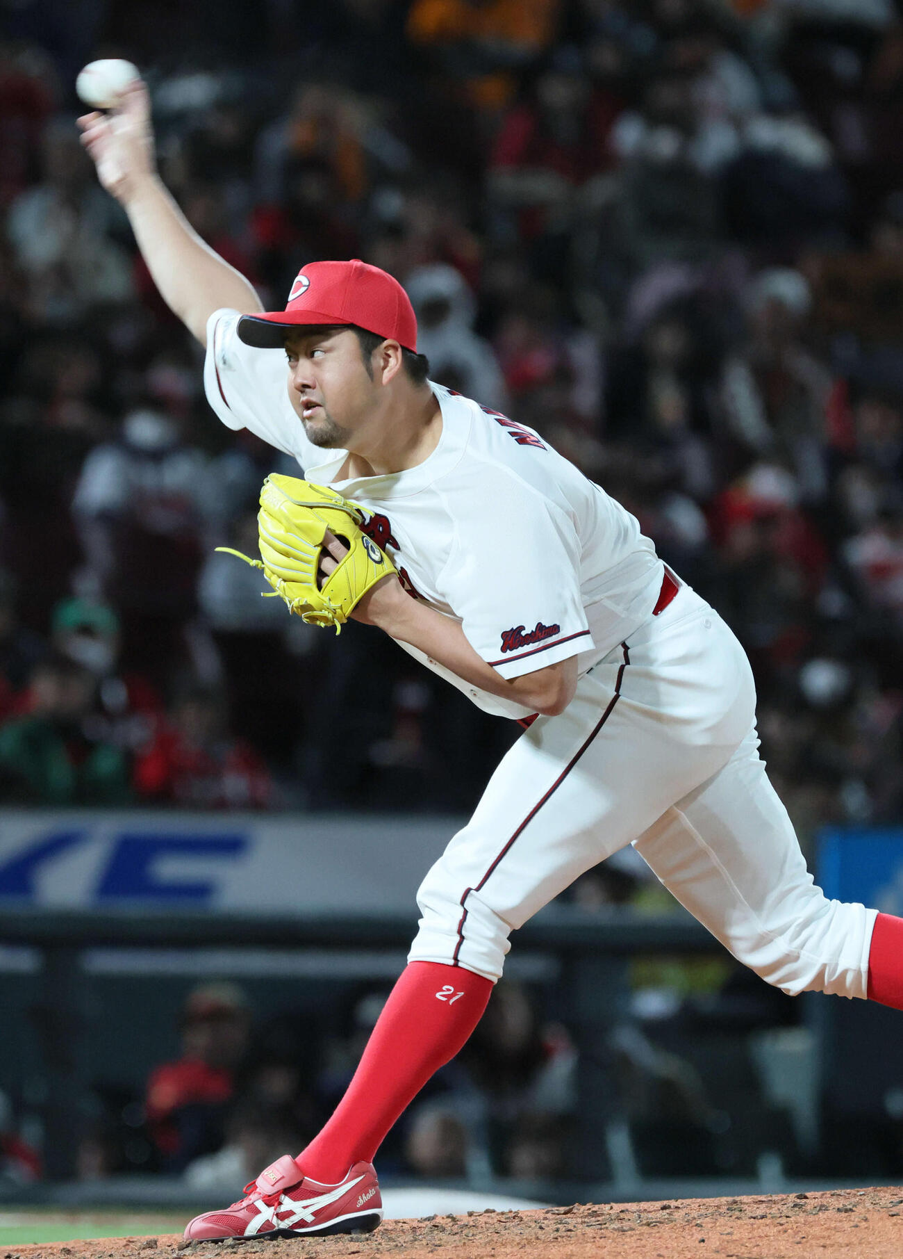 広島対巨人　9回表巨人、抑えで登場の中崎（撮影・加藤孝規）