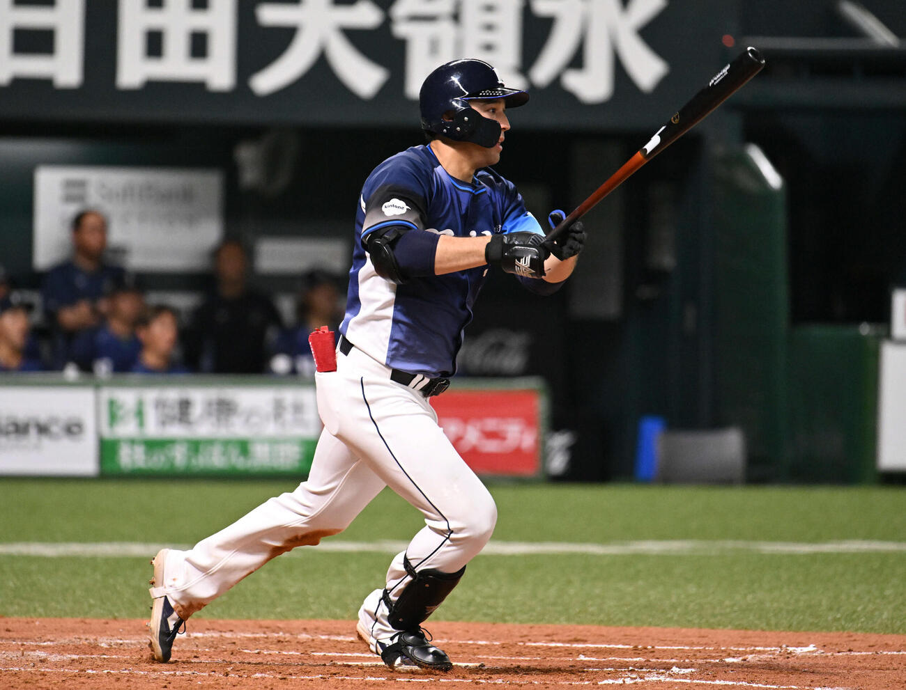 ソフトバンク対西武　4回表西武1死、林安可は中前安打を放つ（撮影・林敢治）