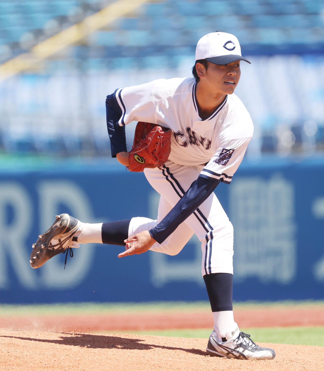 中大対国学院大　先発した中大・西村（撮影・柴田隆二）