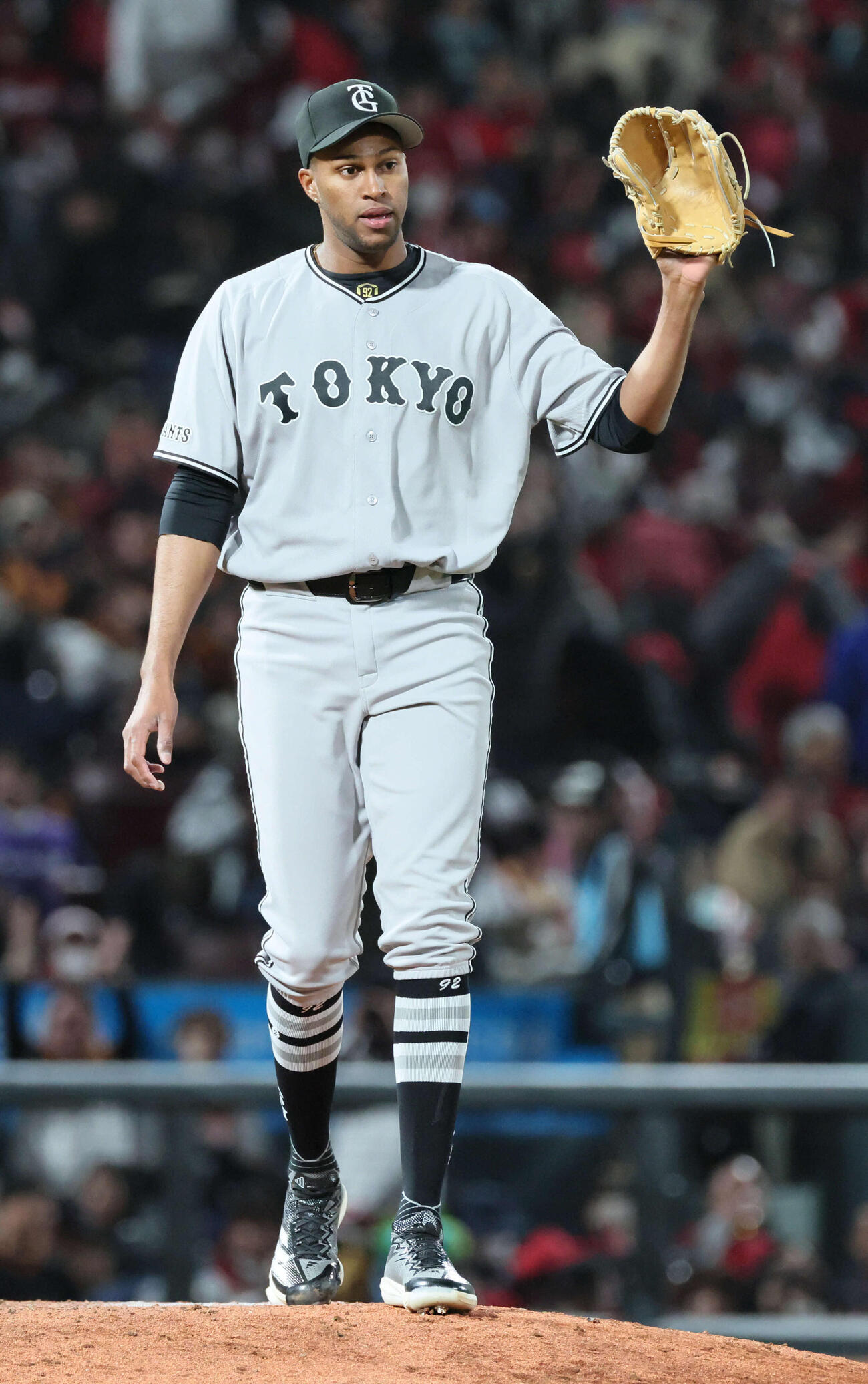 広島対巨人　9回裏広島、最後を締めたマルティネス（撮影・加藤孝規）