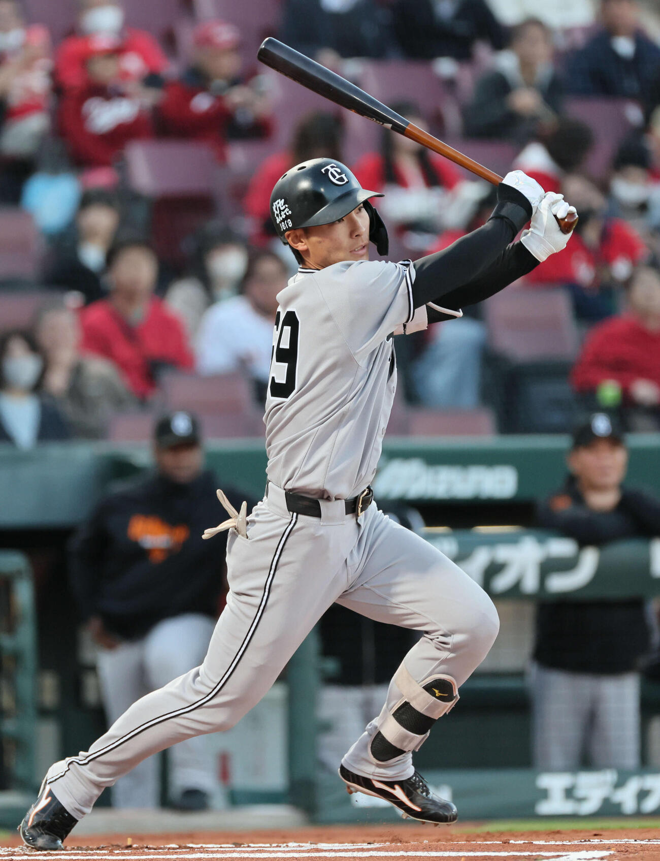 広島対巨人　1回表巨人無死、平山のプロ初打席は中飛（撮影・加藤孝規）