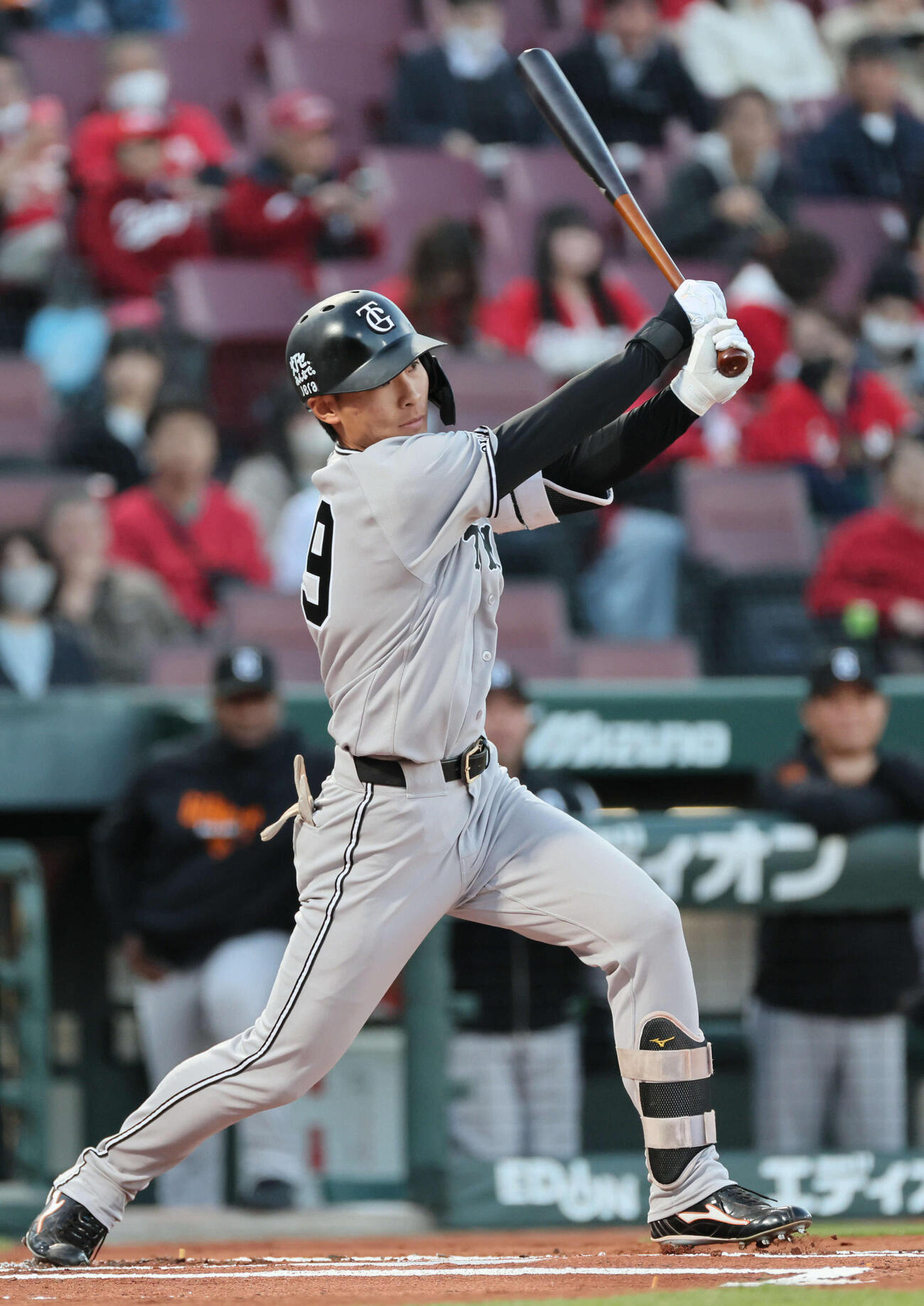 広島対巨人　1回表巨人無死、平山のプロ初打席は中飛（撮影・加藤孝規）