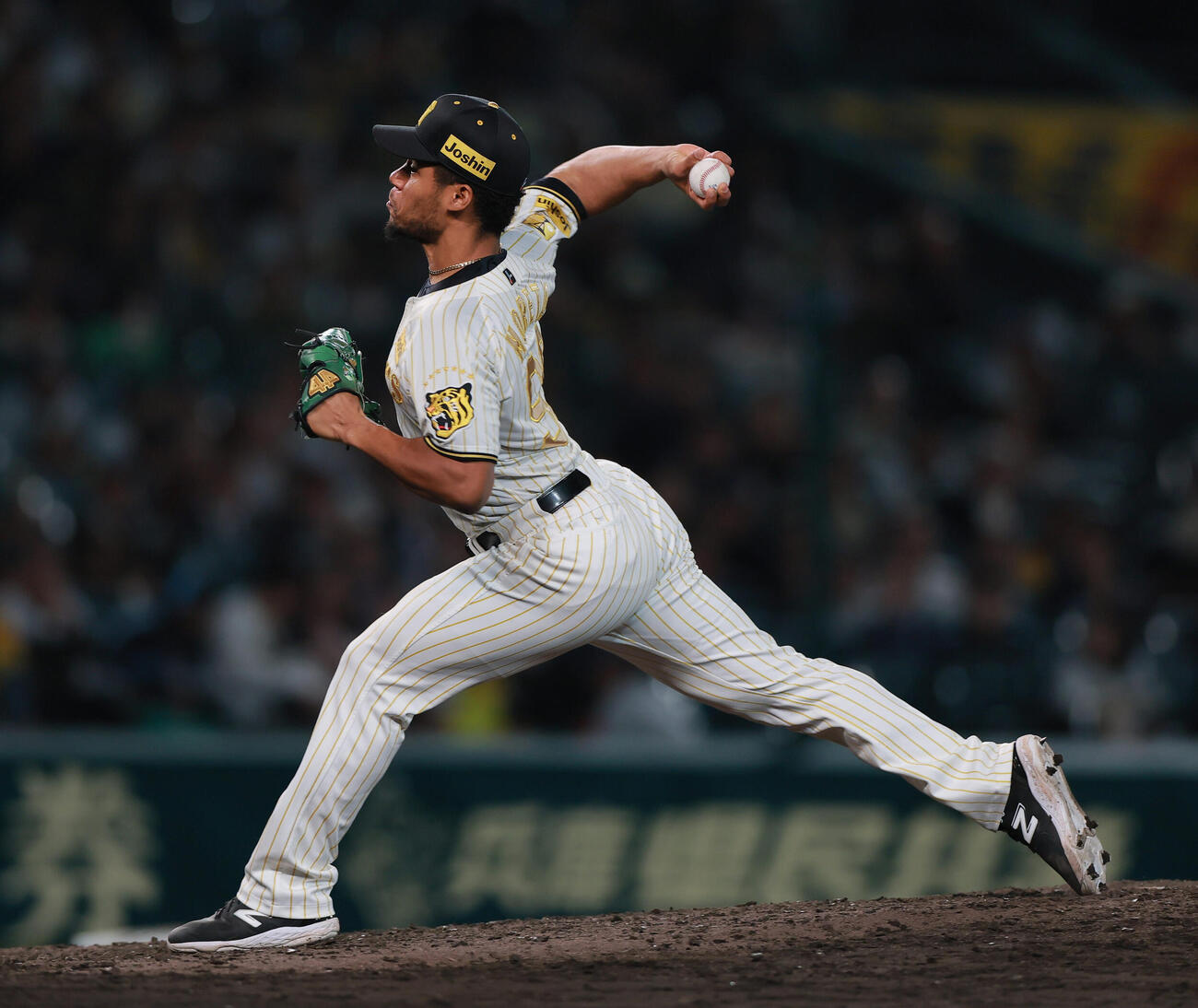 阪神対ヤクルト　9回表に登板する阪神モレッタ（撮影・上山淳一）