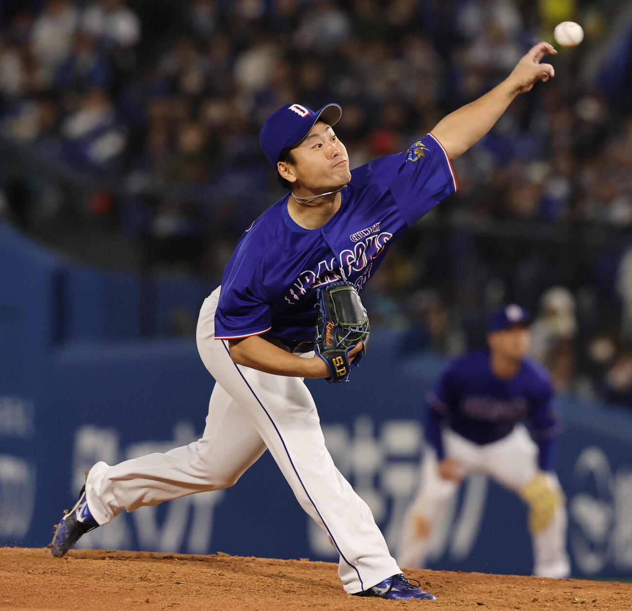 DeNA対中日　力投する中日牧野（撮影・野上伸悟）