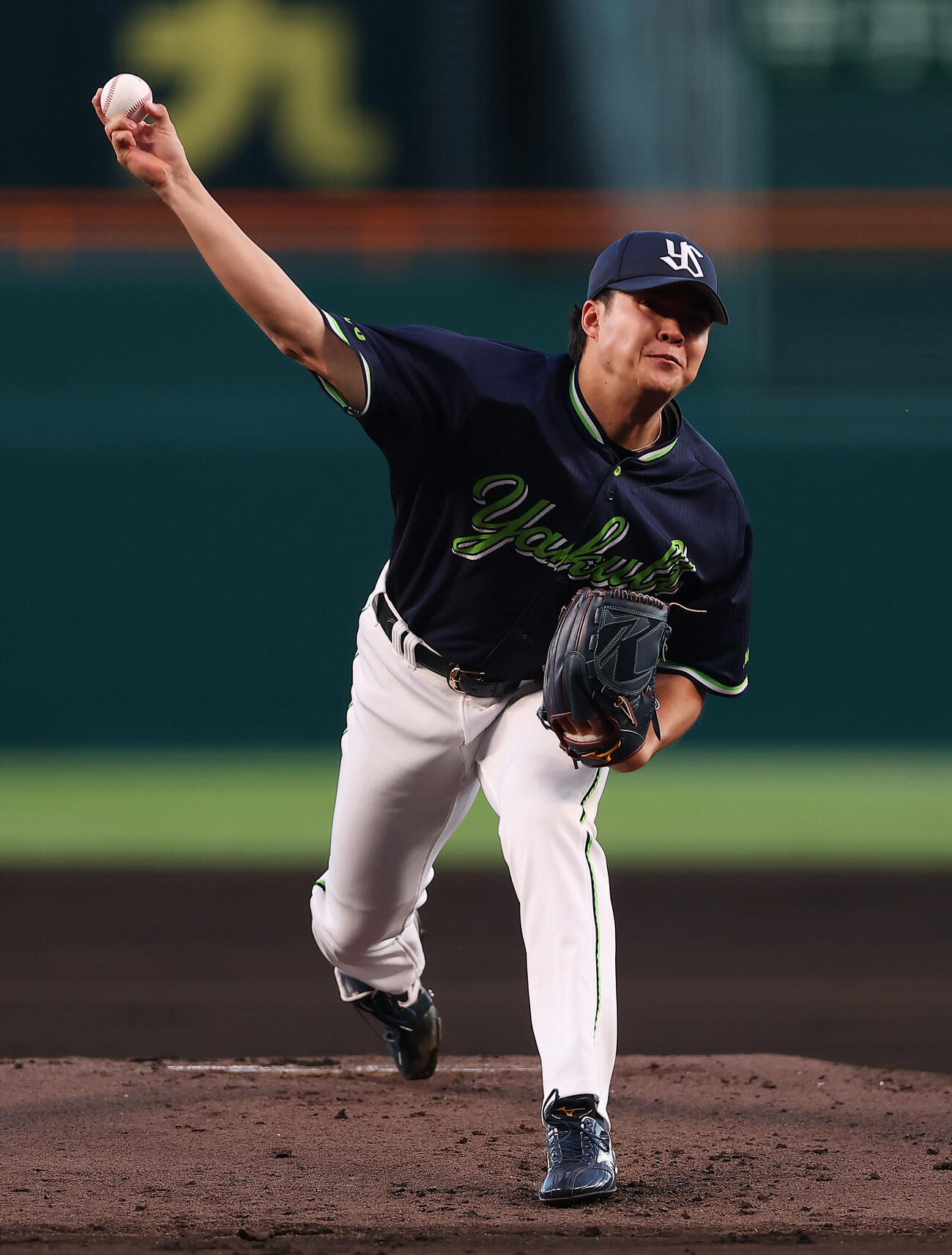 阪神対ヤクルト　力投するヤクルト先発の松本健（撮影・前田充）