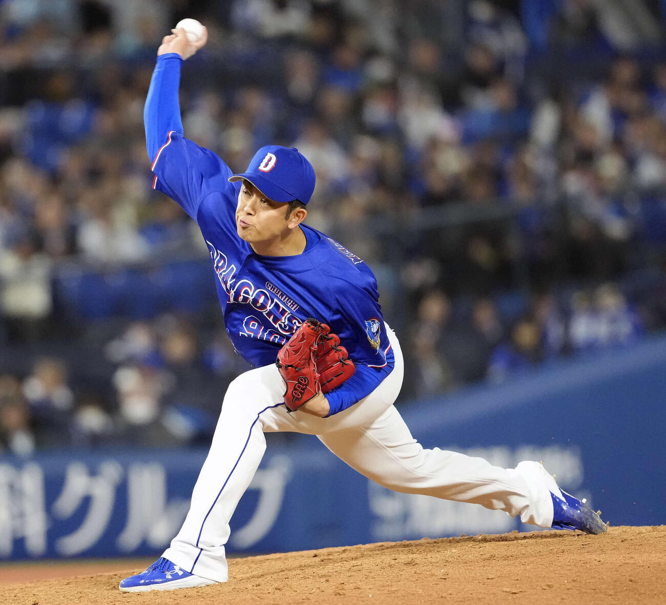 DeNA対中日　11回裏7番手で登板する中日松山（撮影・小島史椰）