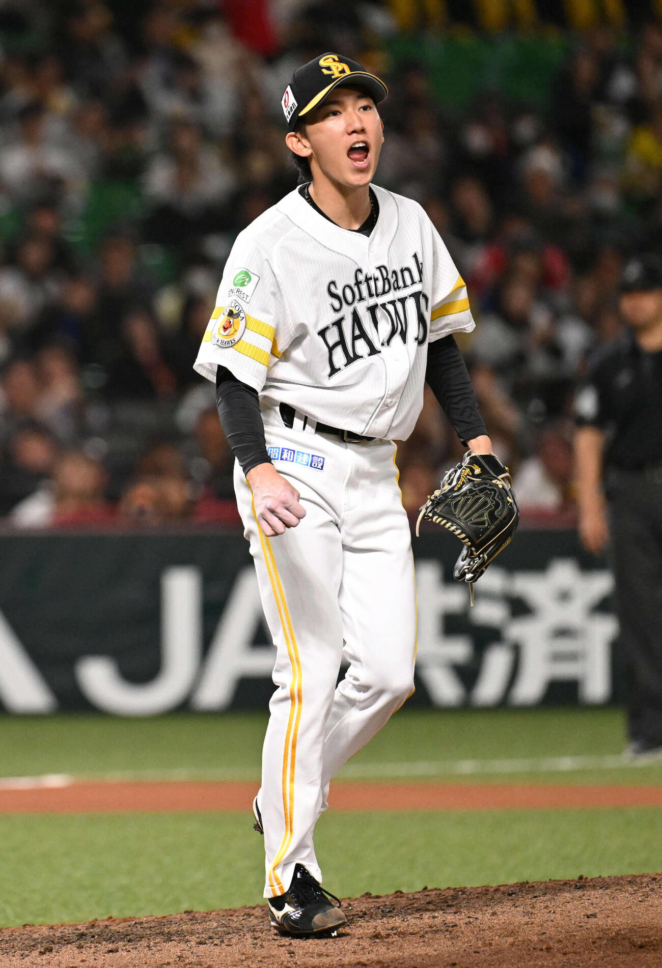 ソフトバンク対西武　6回まで無失点の好投を見せる大津（撮影・林敢治）