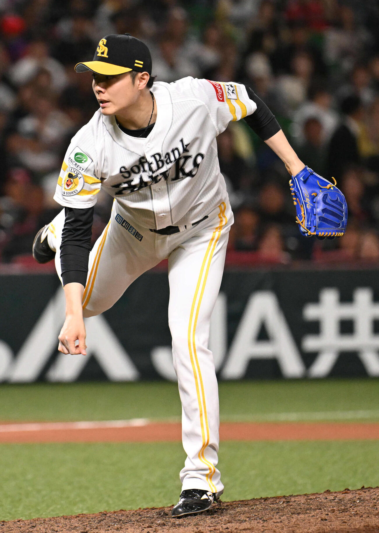 ソフトバンク対西武　ソフトバンク2番手投手の松本裕（撮影・林敢治）
