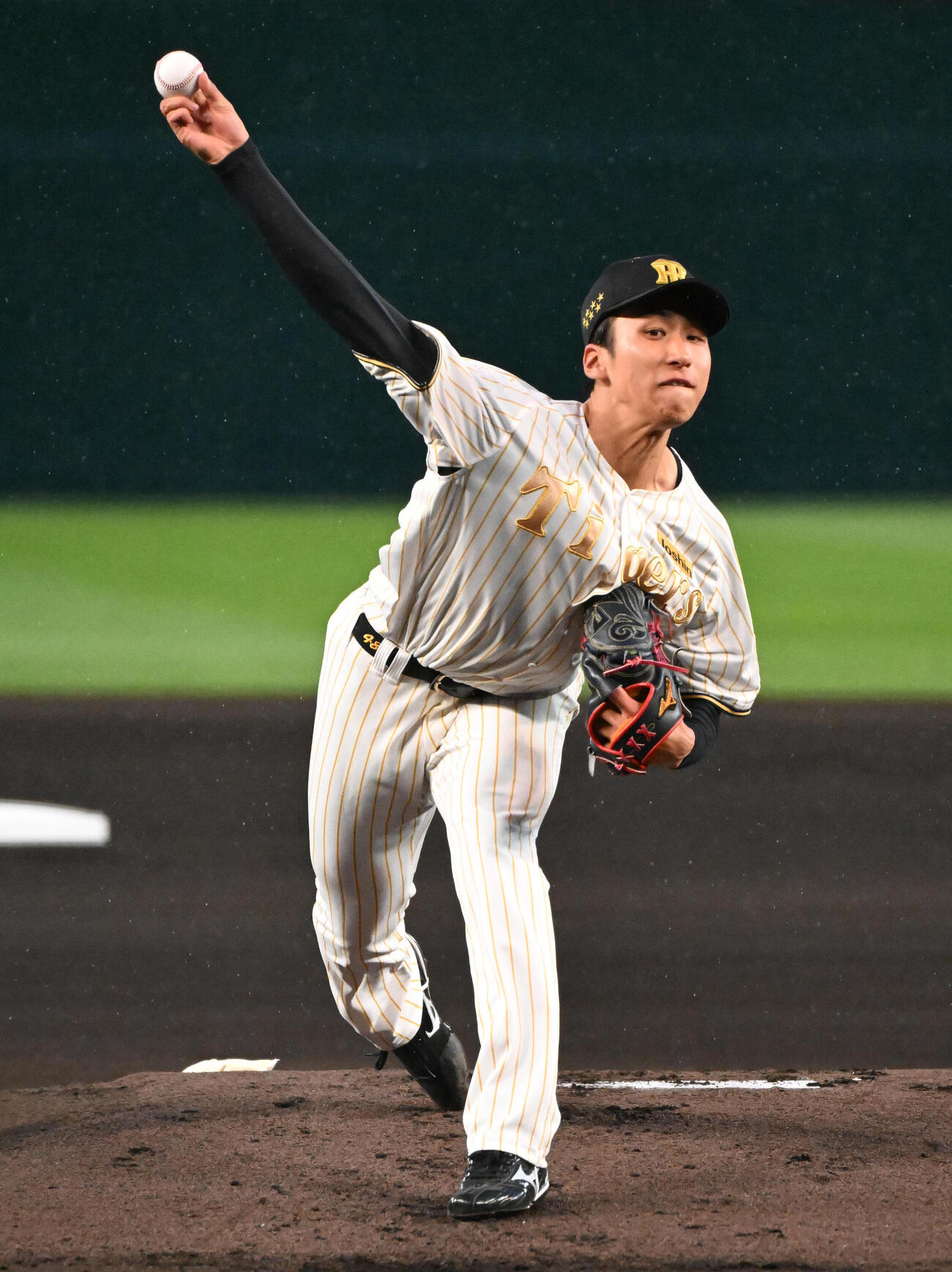 阪神対ヤクルト　プロ初先発の阪神茨木（撮影・石井愛子）