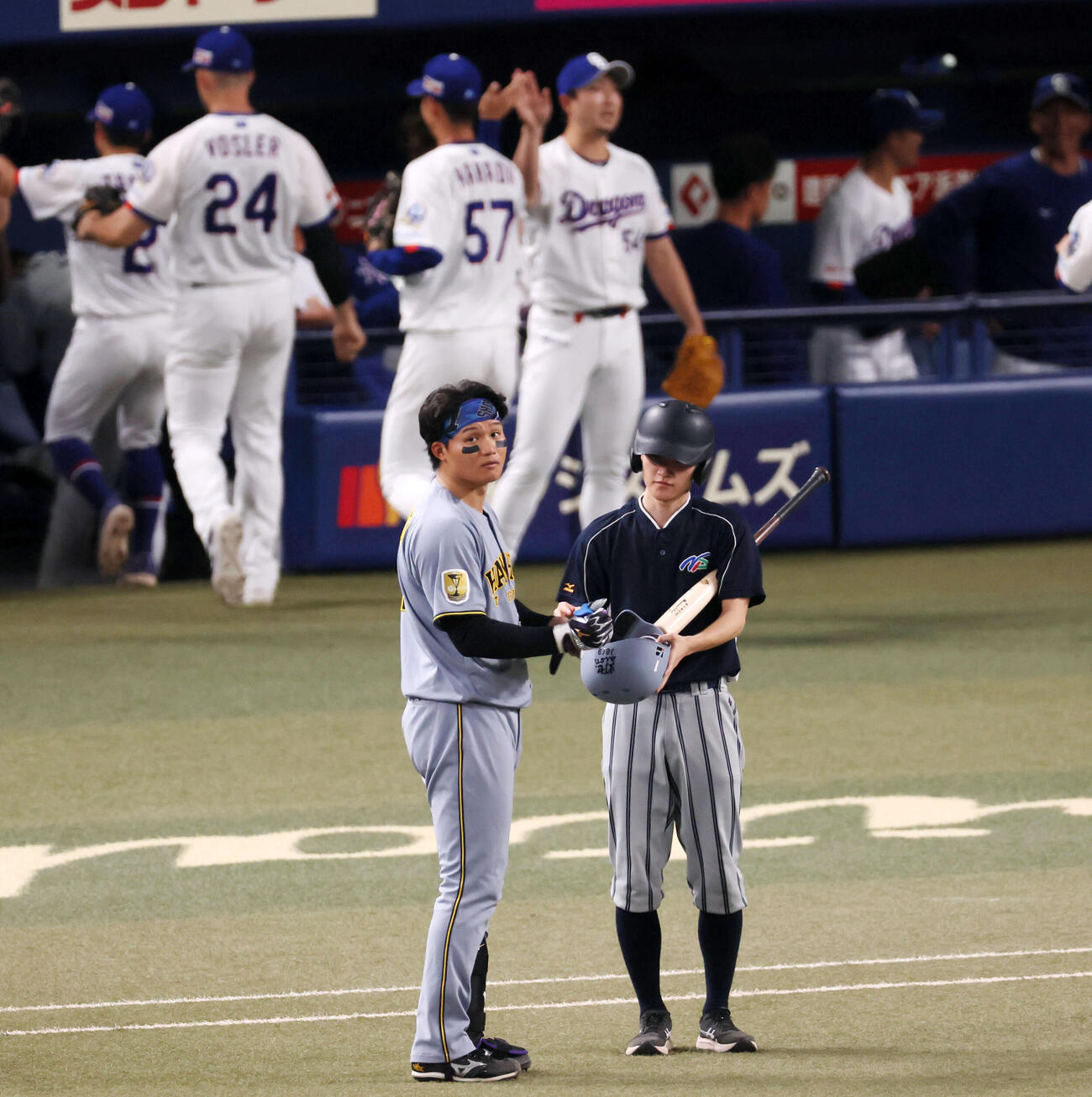 中日対阪神　8回表阪神2死二塁、森下は左飛に倒れる（撮影・加藤哉）