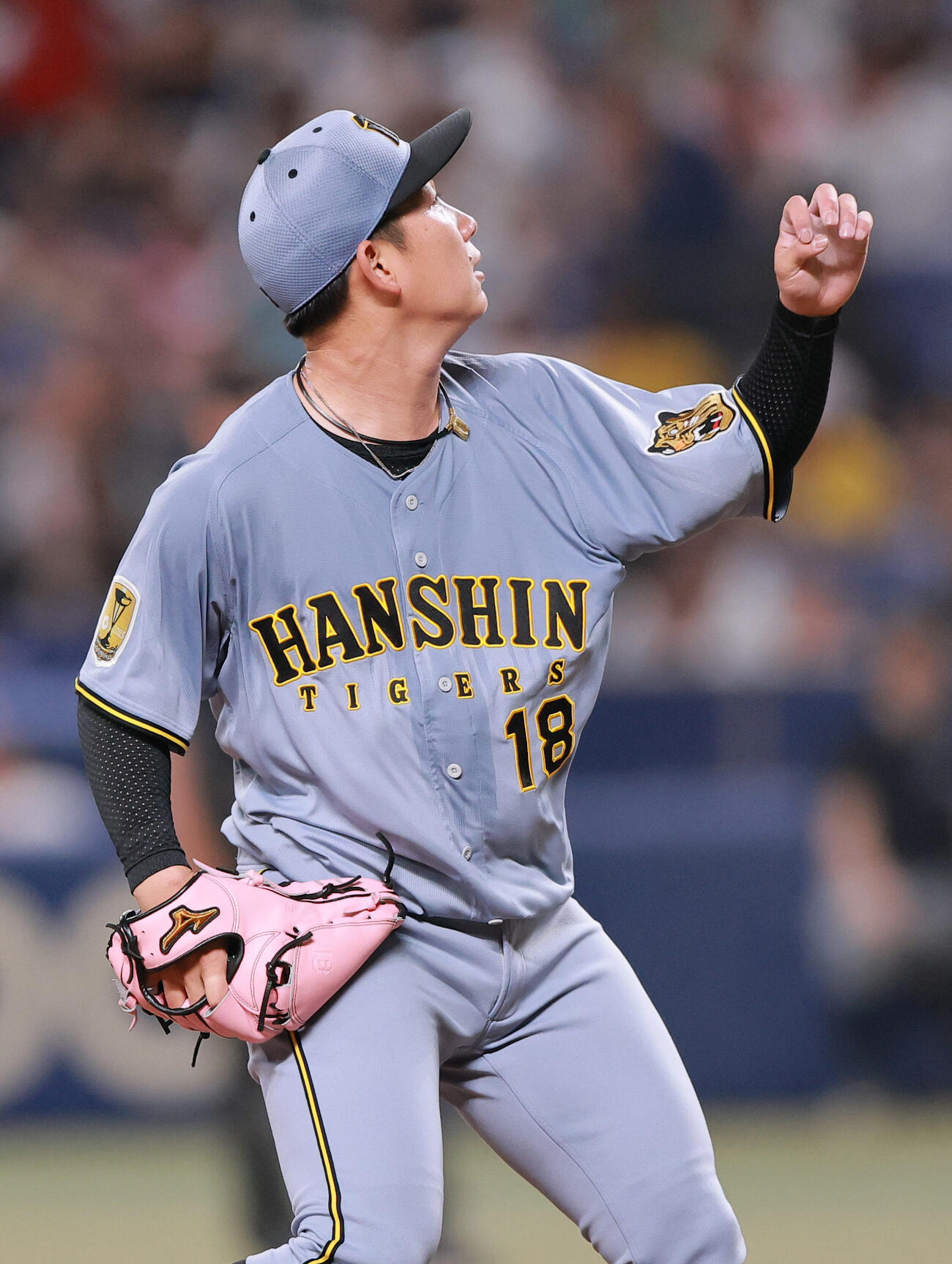 中日対阪神　3回裏中日2死、花田にソロ本塁打を浴びる伊原（撮影・上山淳一）