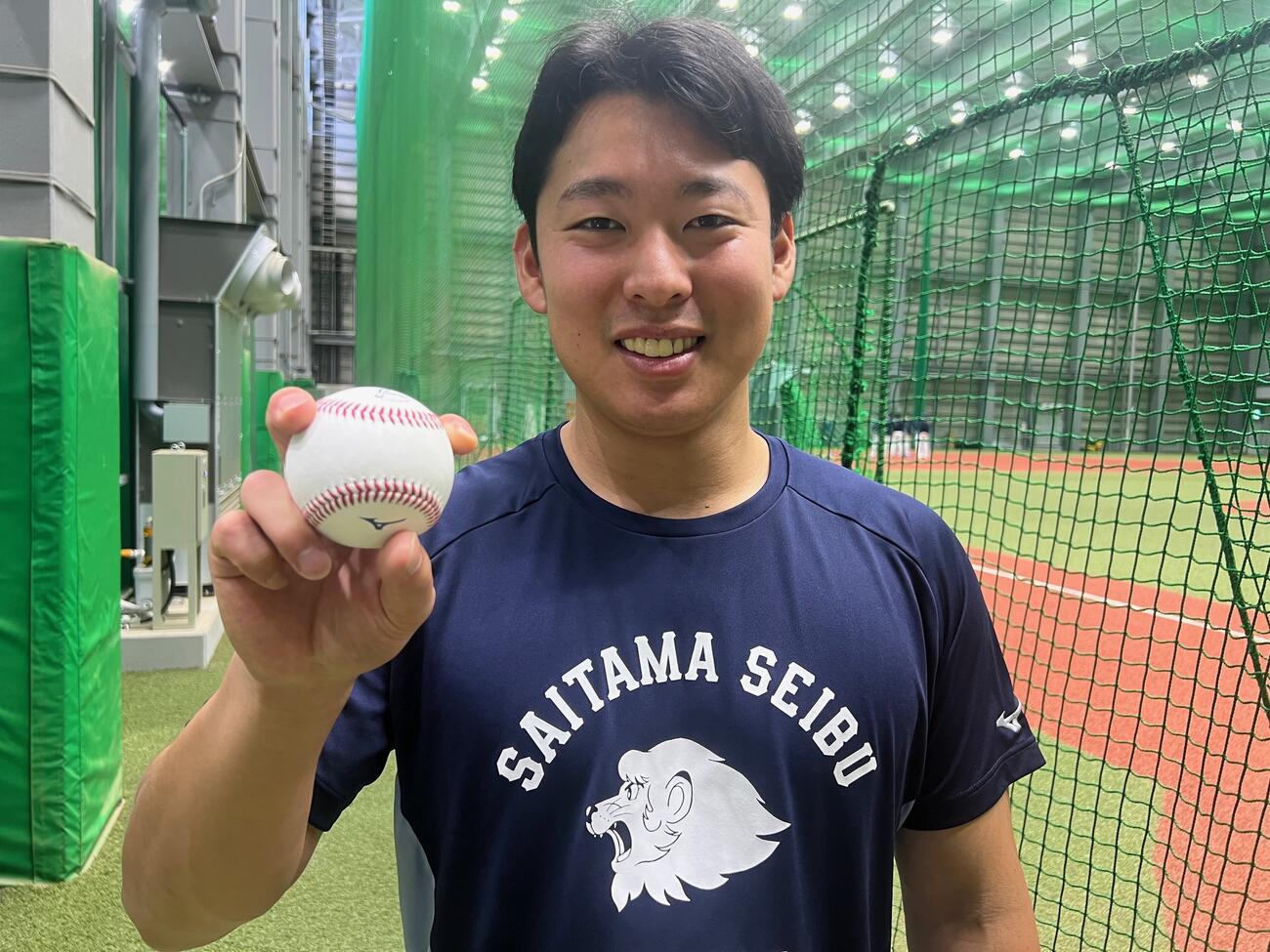 手術後のキャッチボールを再開した西武山田（撮影・金子真仁）