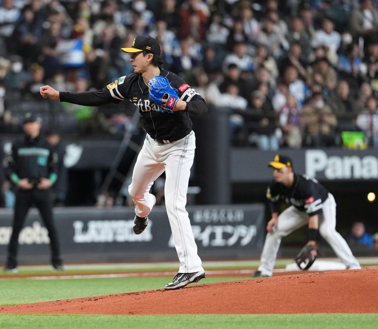 日本ハム対ソフトバンク　ソフトバンク先発の上沢（撮影・井上学）