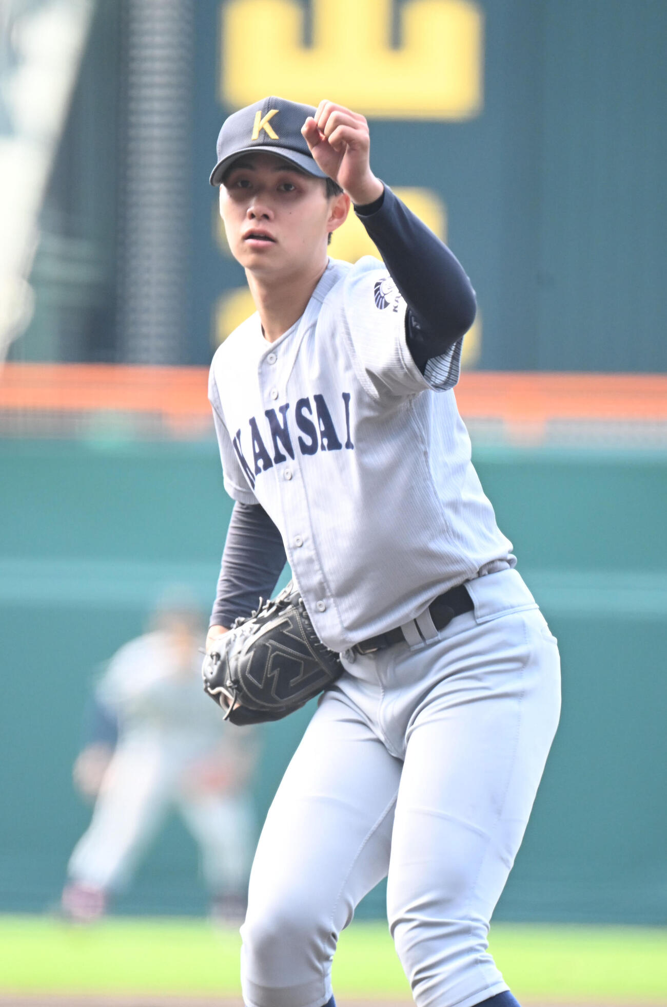 関学大対関大　先発する関大米沢（撮影・和賀正仁）