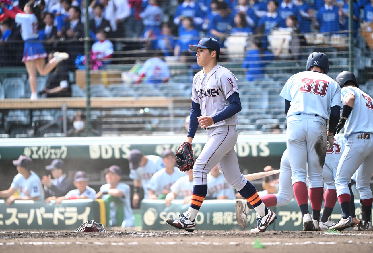 近大対立命大　初回、4失点した立命大有馬（撮影・和賀正仁）