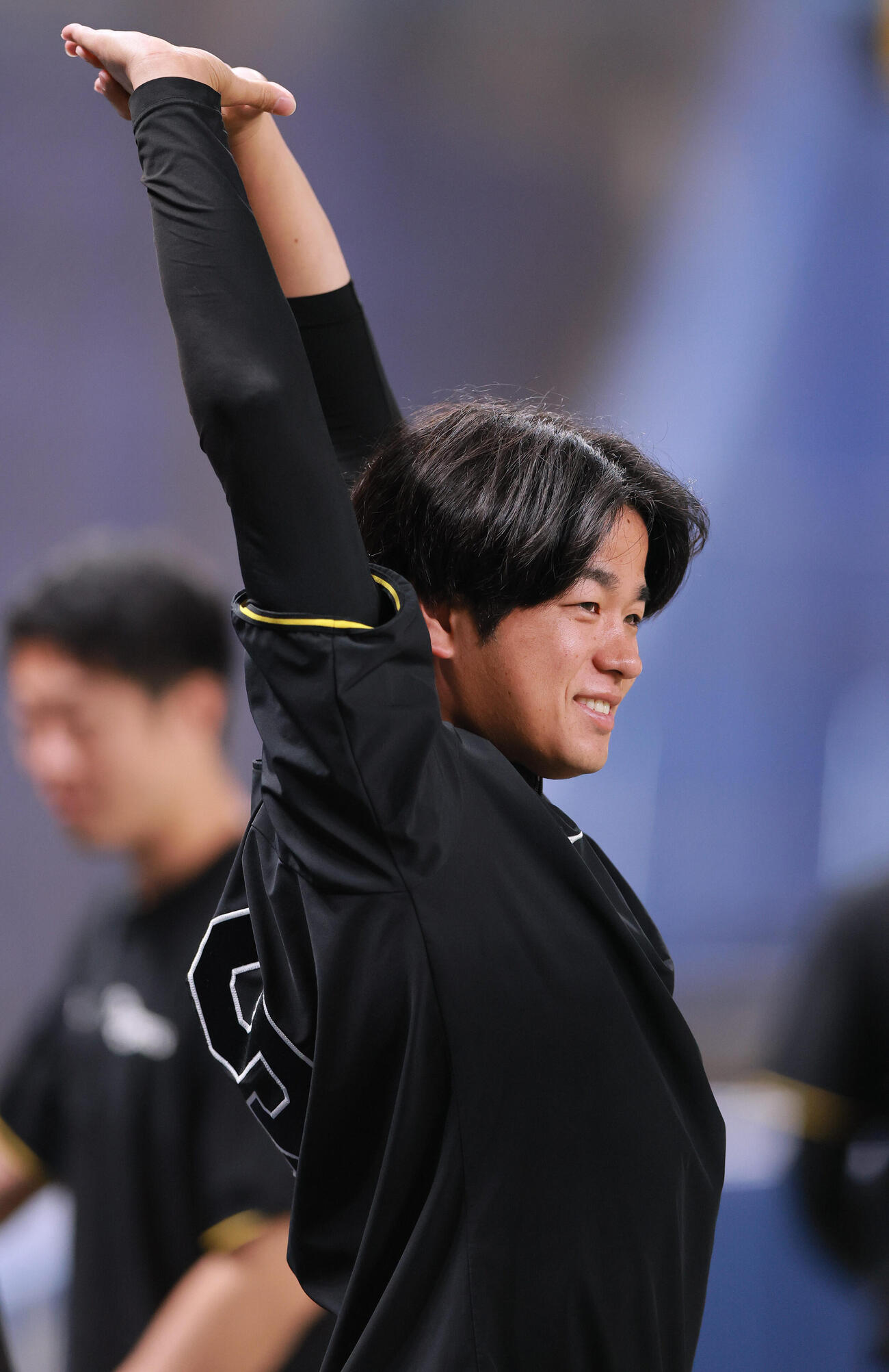 中日対阪神　試合前、リラックスした表情を見せる阪神高橋（撮影・上山淳一）