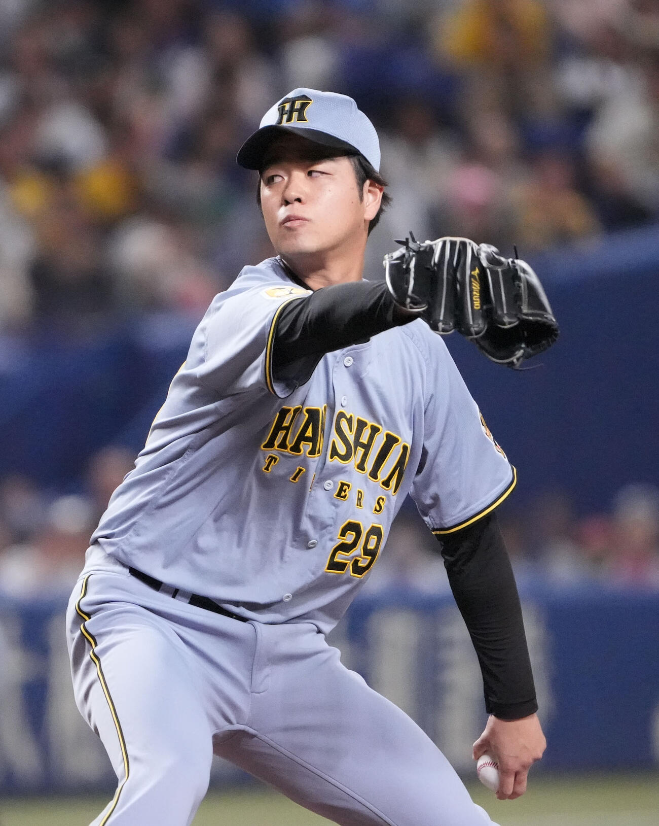 中日対阪神　1回裏、登板する阪神先発の高橋（撮影・森本幸一）