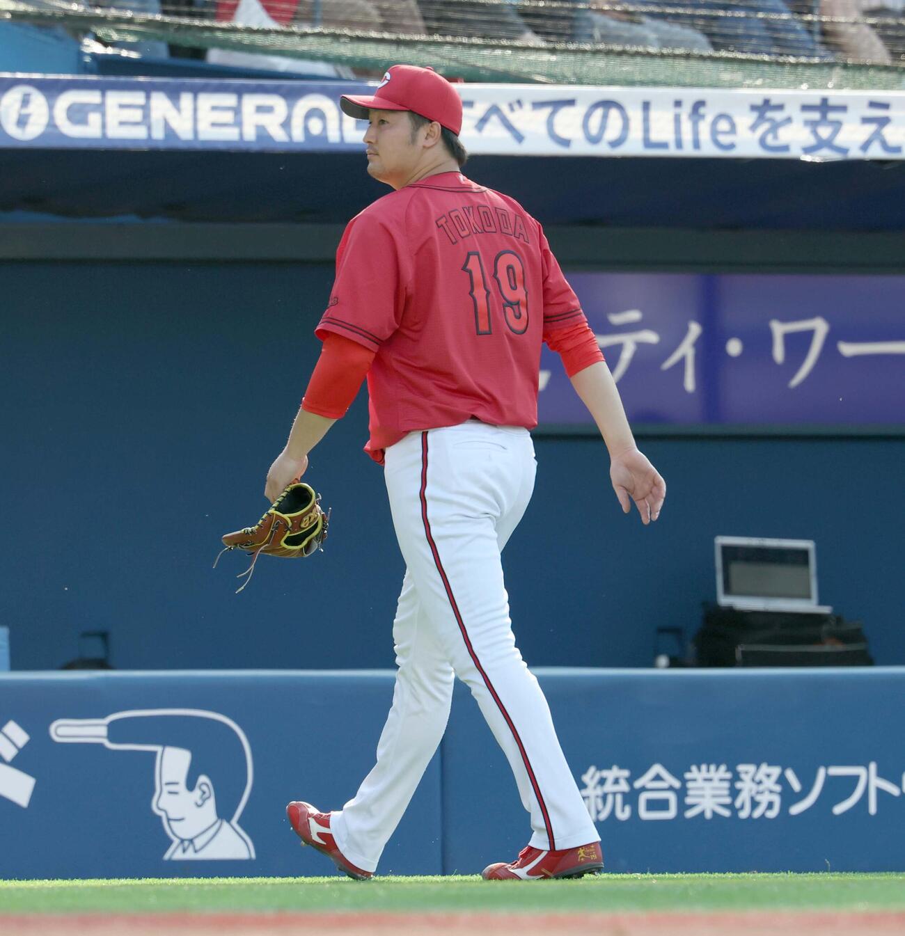 DeNA対広島　7回途中降板する床田（撮影・黒川智章）