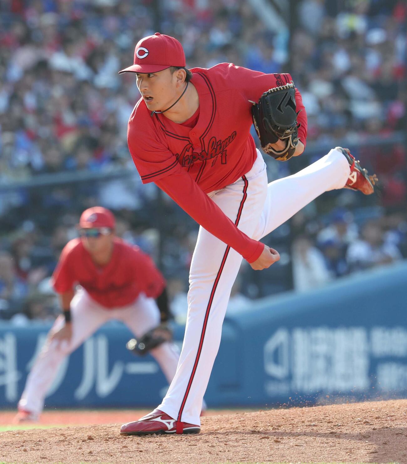 DeNA対広島　8回に登板の斉藤汰（撮影・黒川智章）