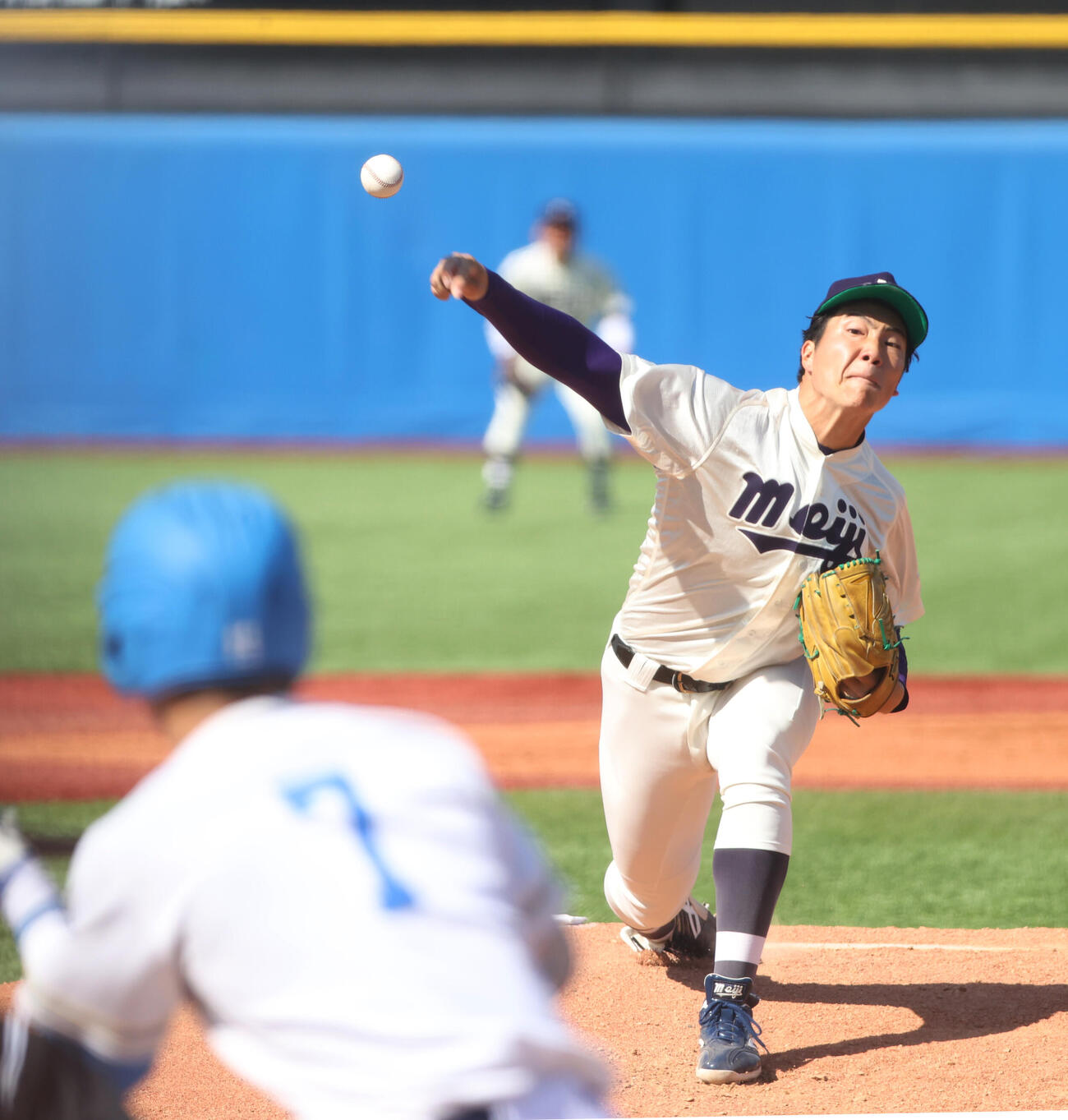 明大対東大　先発した明大・平嶋（撮影・柴田隆二）