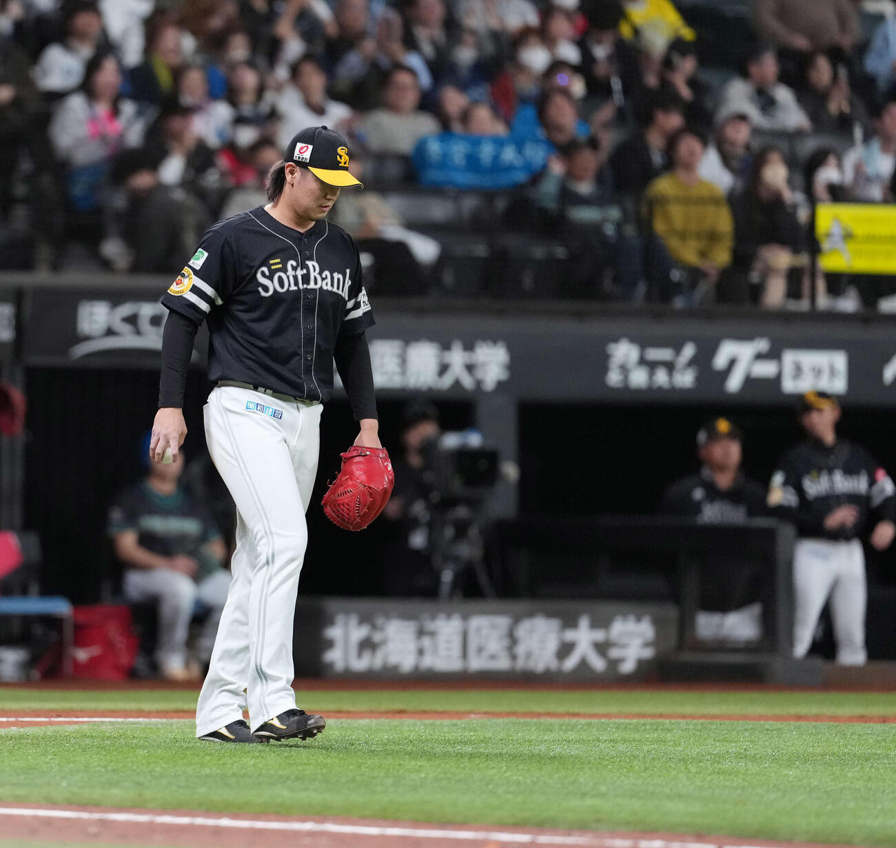 日本ハム対ソフトバンク　9回、清宮幸に適時打を浴びるソフトバンク杉山（2026年4月11日撮影）