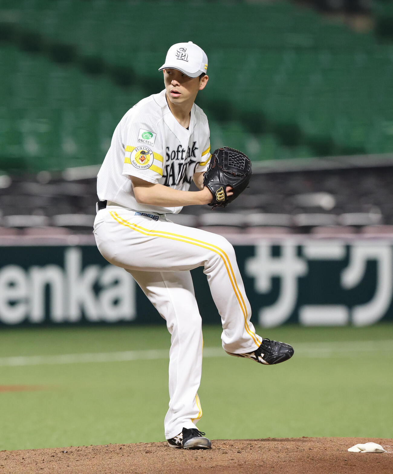 マウンドで投げ込む大関（撮影・梅根麻紀（撮影・梅根麻紀）