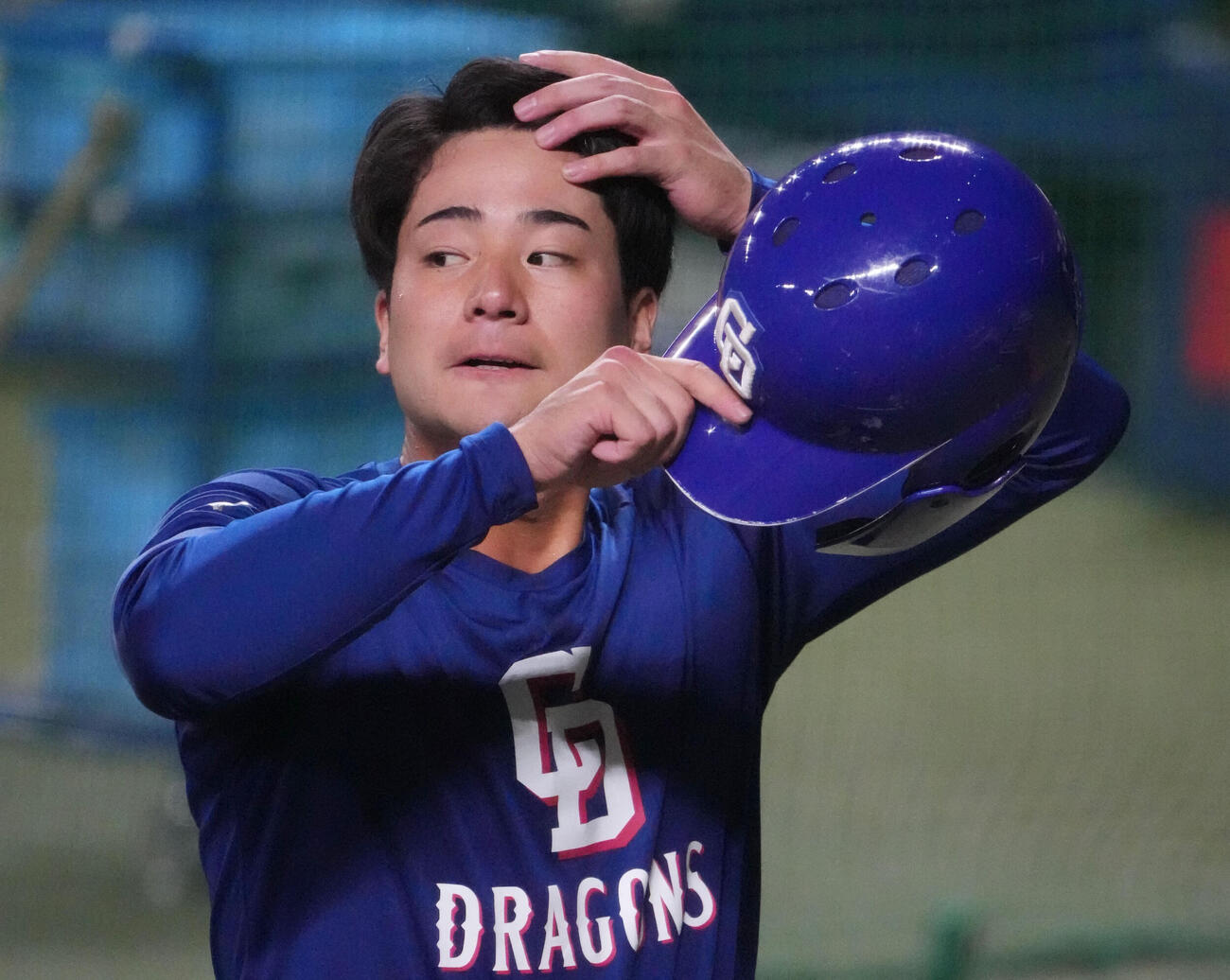 石伊は一軍練習に合流し打撃練習をする（撮影・森本幸一）