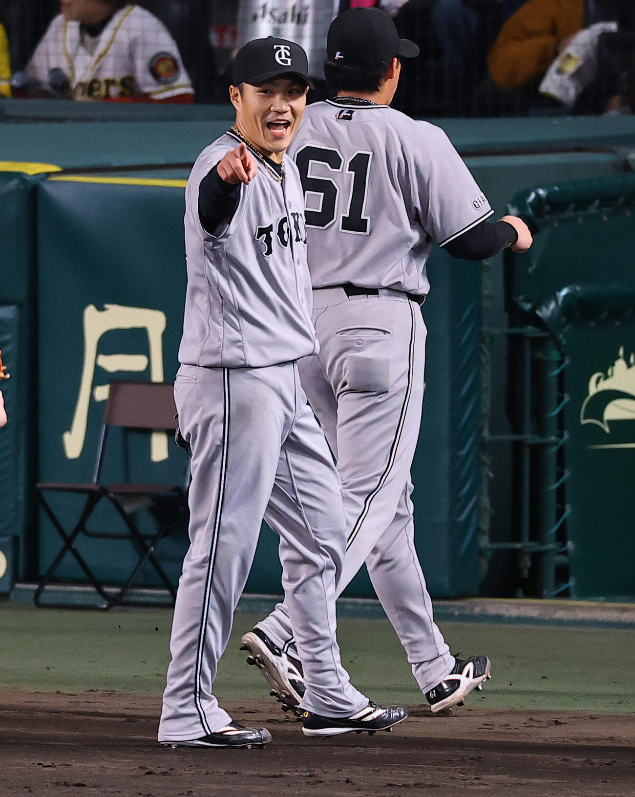 asics プロ野球選手 グローブ 則本昂大 投手 サイン入り 巨人 楽天 読売巨人軍の則本昂大投手の今シーズン使ってらっしゃるグローブのお