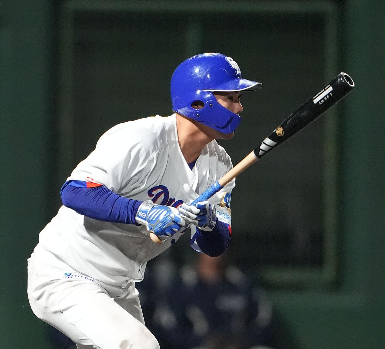 中日対広島　5回裏中日2死一、三塁、適時打を放つ中日高橋周（撮影・森本幸一）