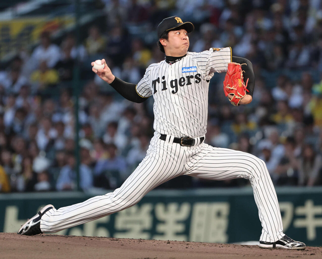 阪神対巨人　阪神先発の才木（撮影・西尾就之）