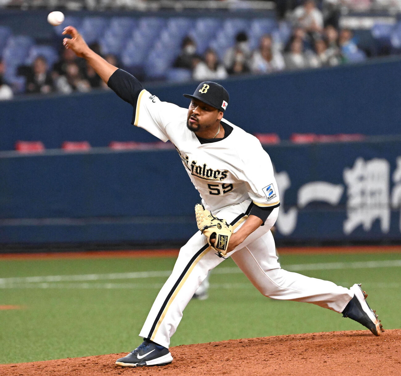 オリックス対西武　オリックス3番手のペルドモ（撮影・石井愛子）