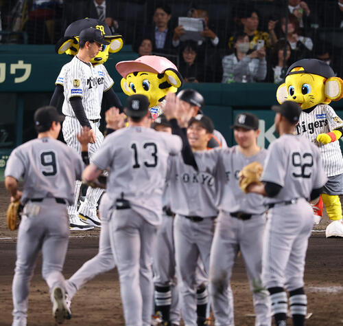 【阪神】伝統の一戦は紙一重の戦い続く？開幕カードに続き藤川監督が口にした「ギリギリの勝負」