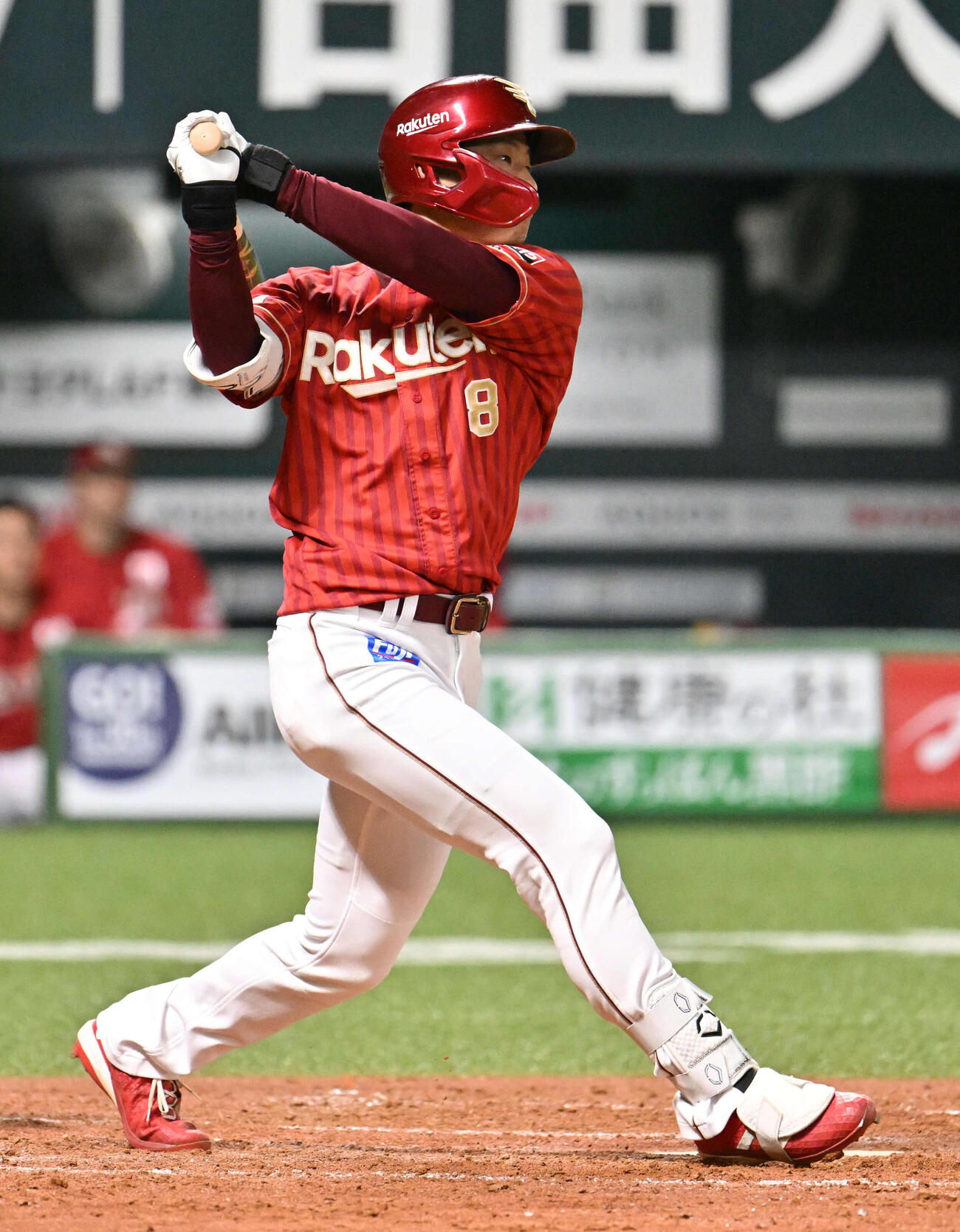 ソフトバンク対楽天　5回表楽天2死一、三塁、辰己は勝ち越しとなる適時打を放つ（撮影・林敢治）