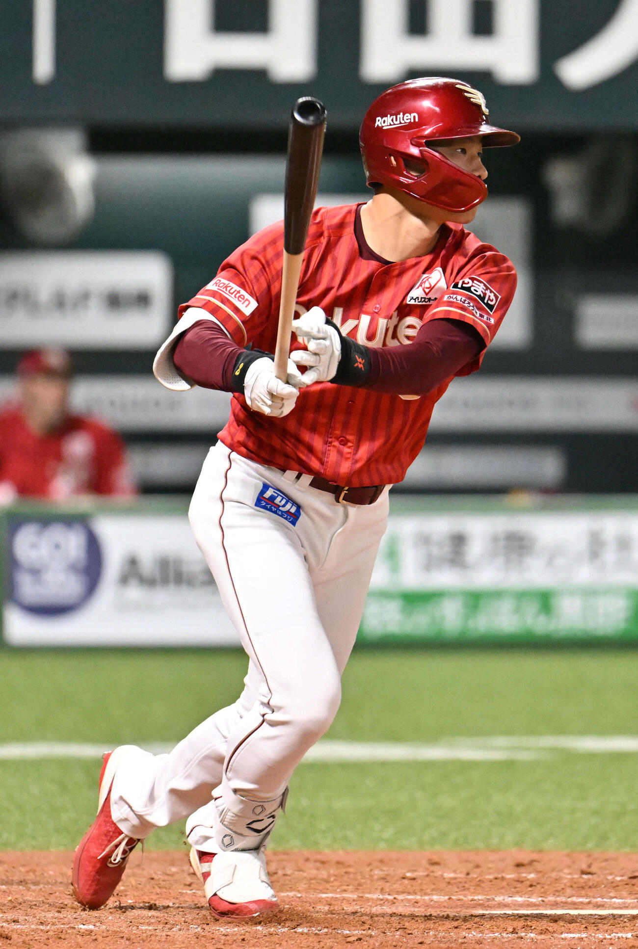ソフトバンク対楽天　5回表楽天2死一、三塁、辰己は勝ち越しとなる適時打を放つ（撮影・林敢治）
