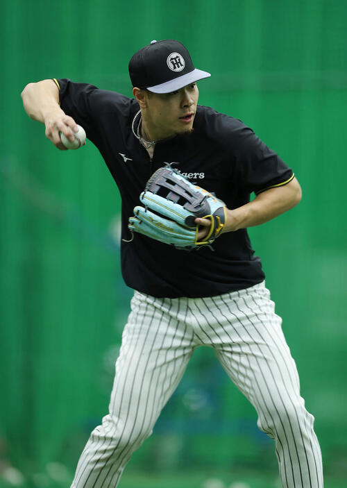 【阪神】佐藤輝明「しっかり準備して頑張る」得意のマー君撃ち臨む　昨年OP戦以来の対戦