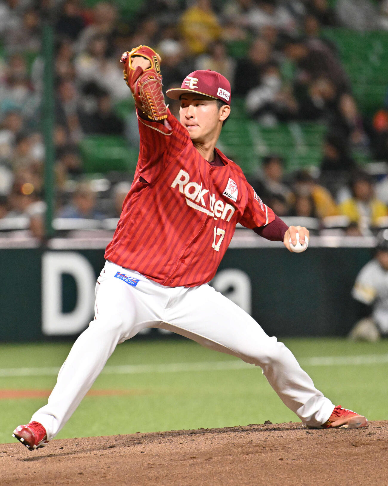 ソフトバンク対楽天　楽天先発の古謝（撮影・林敢治）