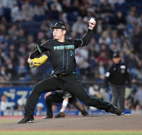 【日本ハム】逆転負けでＢクラス転落　先発加藤貴之８失点試合作れず　打線は球団最速30本塁打