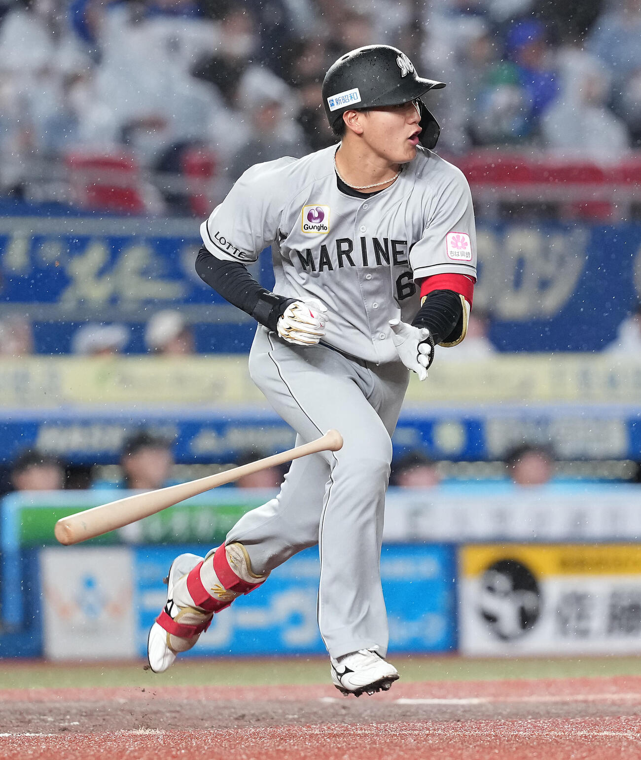 ロッテ対日本ハム　3回裏ロッテ無死一、二塁、同点の3点本塁打を放った西川（撮影・たえ見朱実）