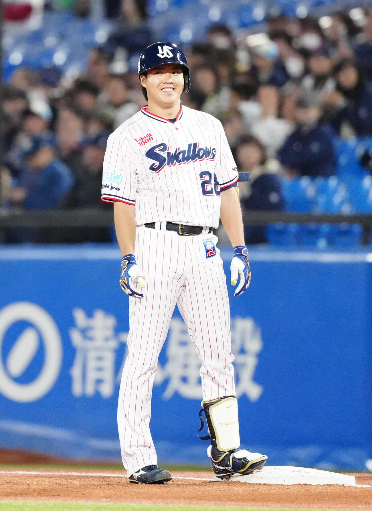 ヤクルト対DeNA 2回裏ヤクルト2死一塁、左前打でプロ初安打とした松本健（撮影・江口和貴）