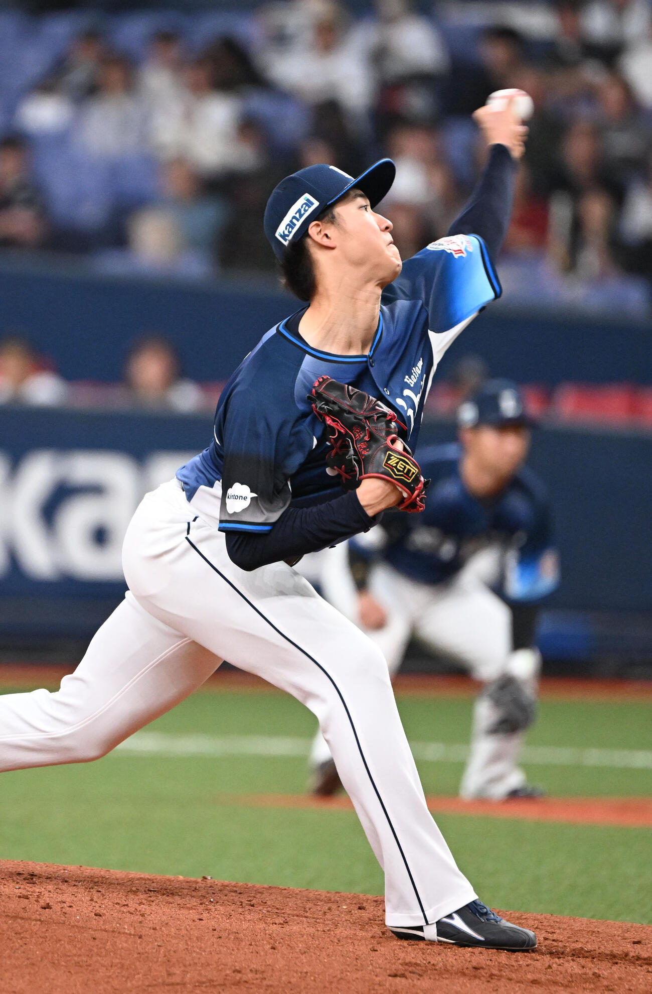オリックス対西武　先発する西武菅井（撮影・和賀正仁）