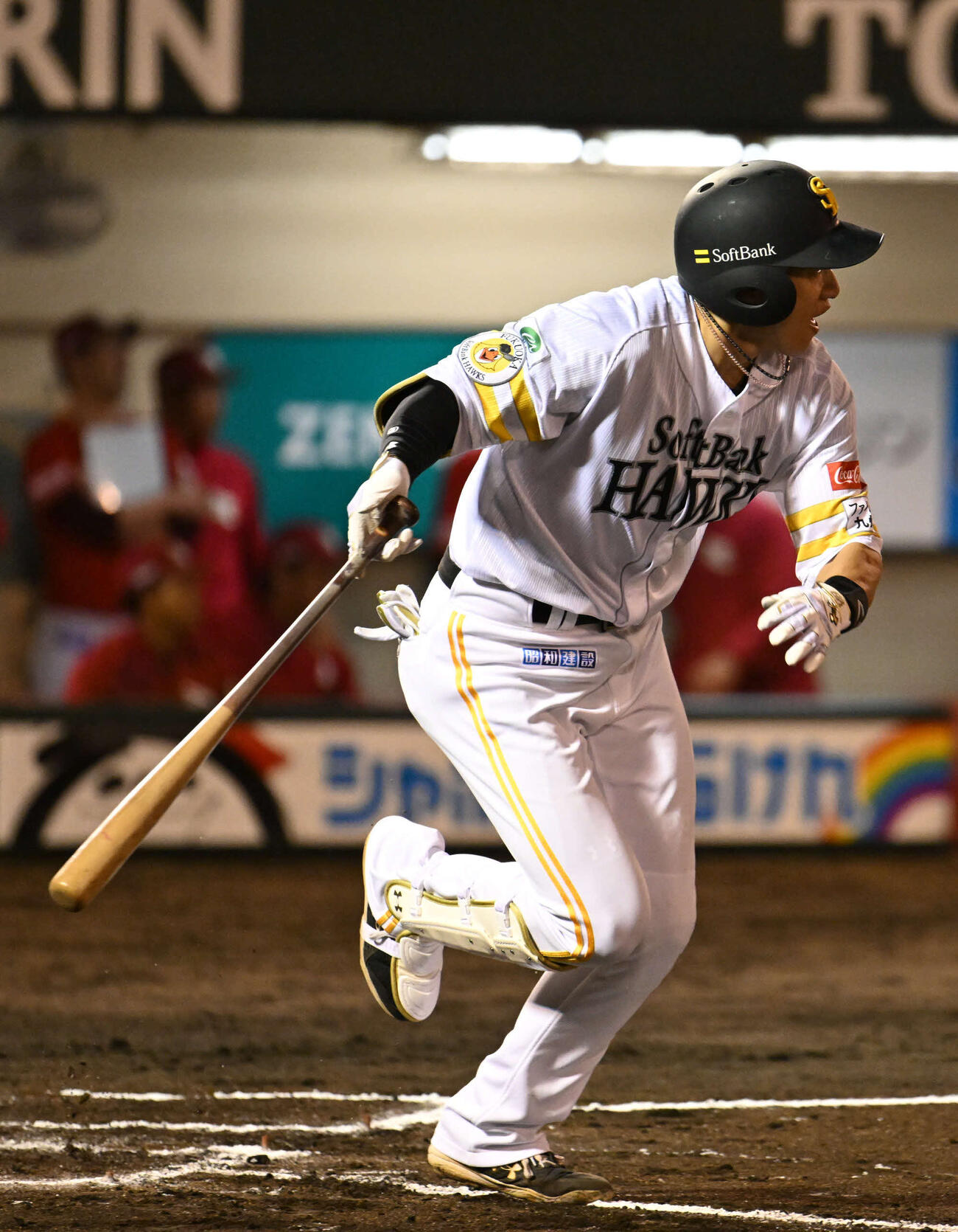 ソフトバンク対楽天　7回裏ソフトバンク2死三塁、柳田は適時打を放つ（撮影・林敢治）
