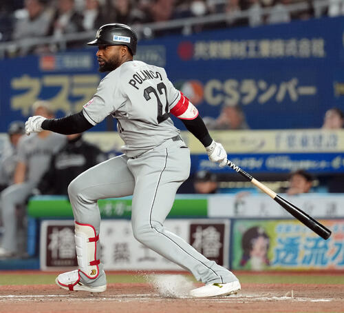 【動画】代打策ズバリ！ロッテ・ポランコがシフト破り勝ち越しタイムリー
