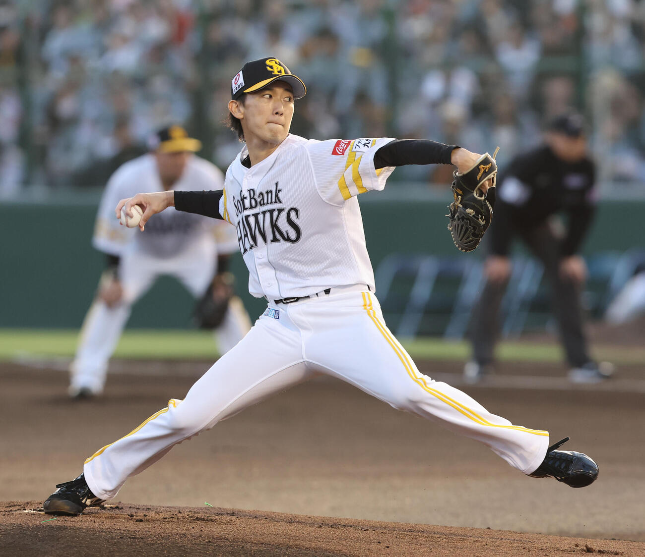 ソフトバンク対楽天　先発のソフトバンク大津（撮影・梅根麻紀）