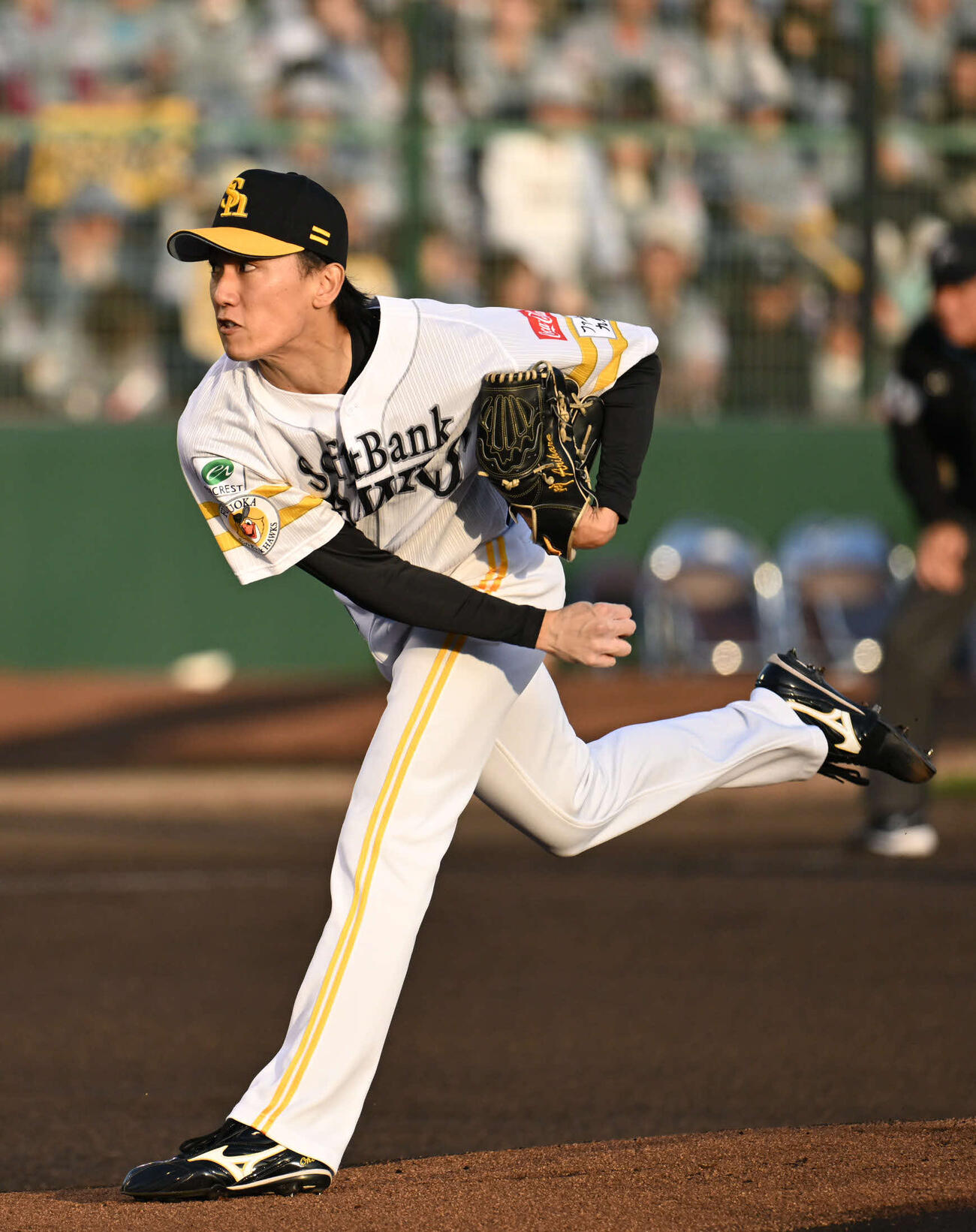 ソフトバンク対楽天　ソフトバンク先発の大津（撮影・林敢治）