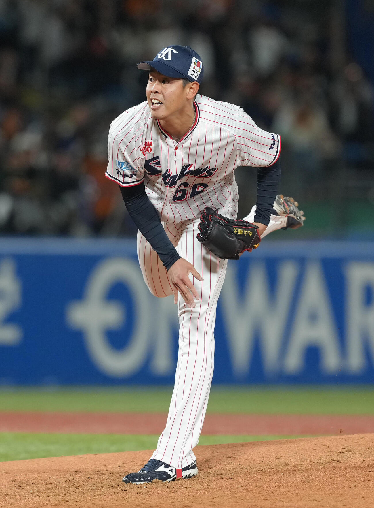 ヤクルト対巨人　ヤクルト2番手の丸山翔（撮影・足立雅史）